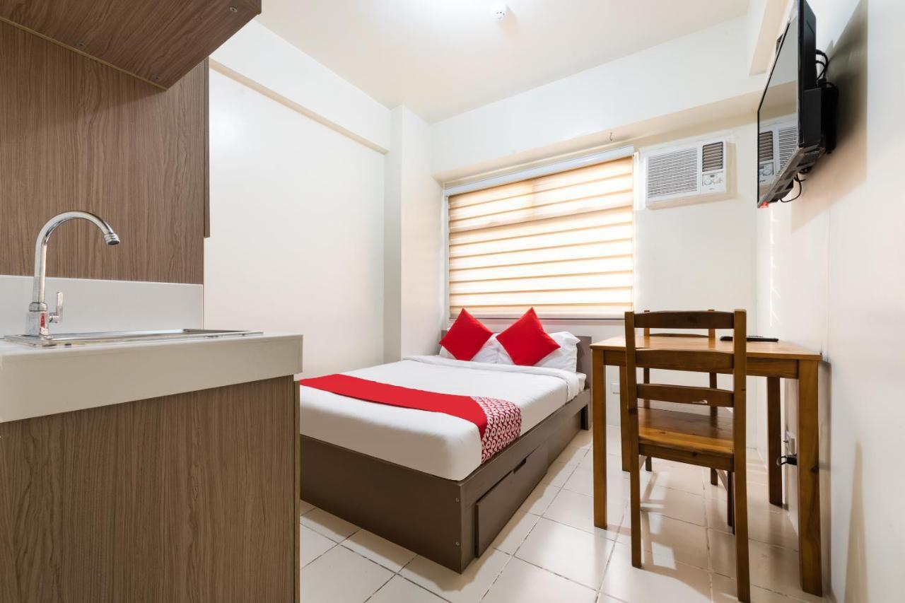 Oyo 474 Urbandeca Tower 316 - Nizami Condotel ماندالويونغ المظهر الخارجي الصورة